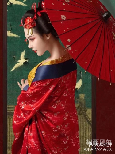 日日婷婷伊人日日婷婷伊人，时尚潮流背后的新闻资讯