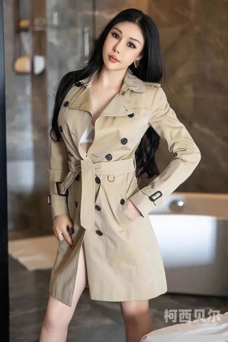 内衣店少妇内衣店少妇，时尚与情感的交织