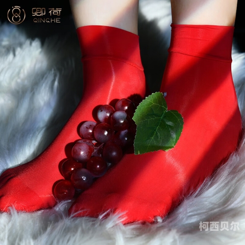 国产女孩足脚交丝足视频，展现真实之美中国薄丝脚交